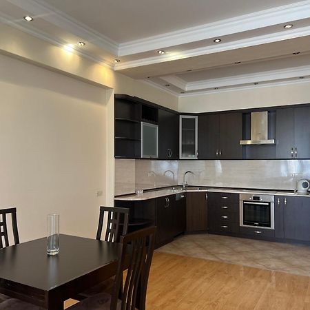 Sweet Home Apart-Hotel Yerevan Exterior photo