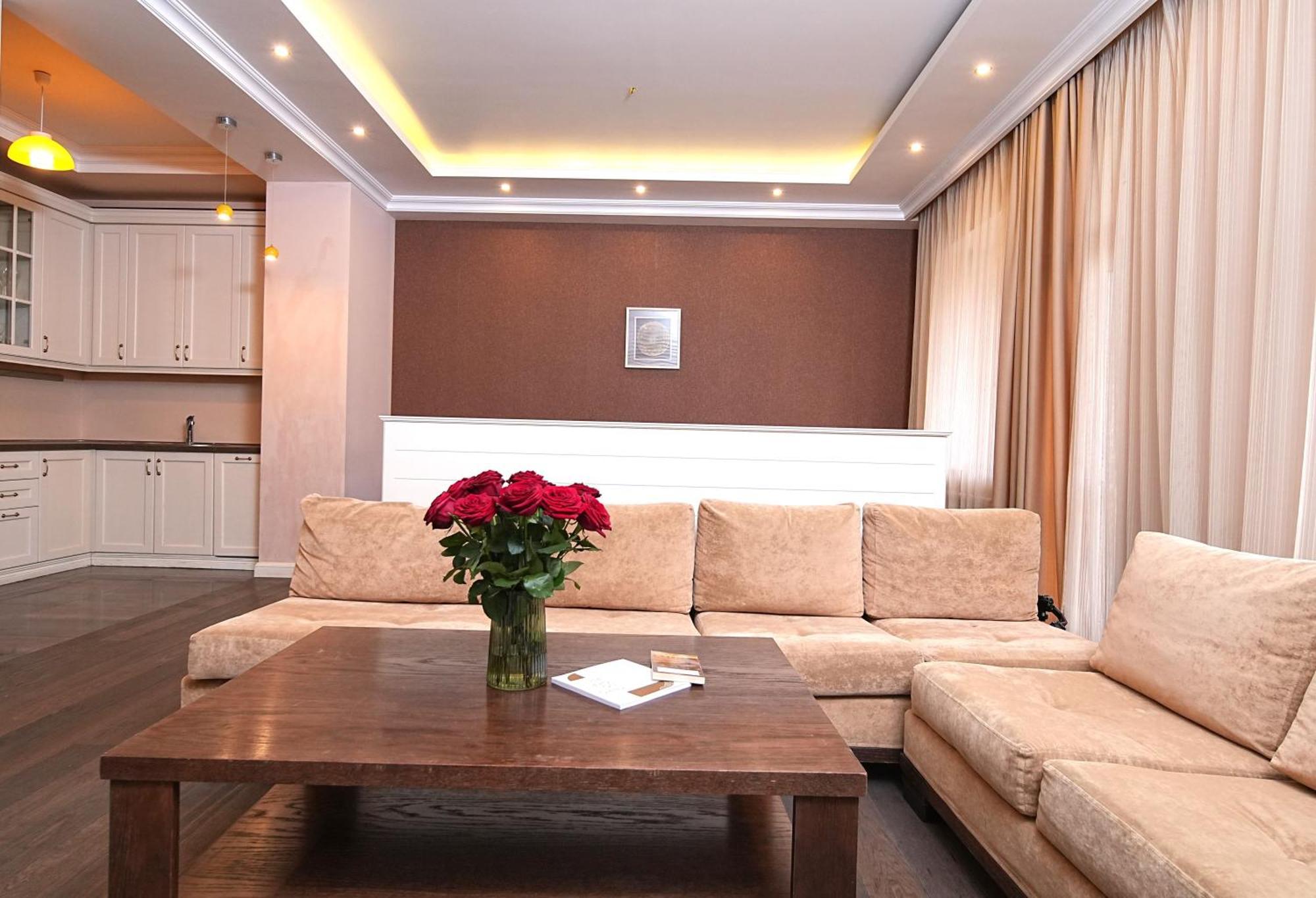 Sweet Home Apart-Hotel Yerevan Exterior photo