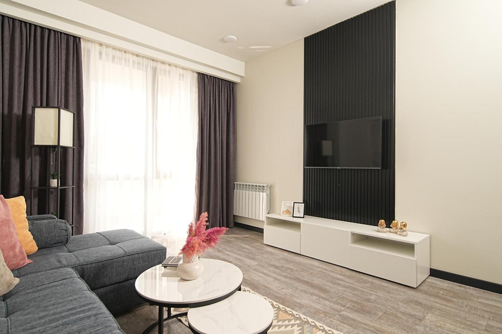 Sweet Home Apart-Hotel Yerevan Exterior photo